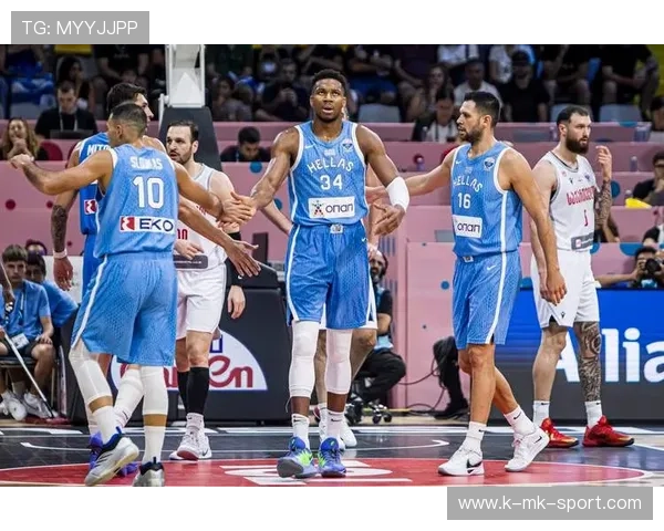 马穆点赞巴恩斯！直面字母哥仍敢于迎难而上领袖气质拉满